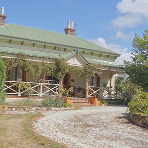 Winterbrook House Panzió Ulverstone Exterior photo