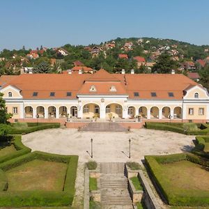 Teleki-Wattay Kastelyszallo Hotel Pomáz Exterior photo