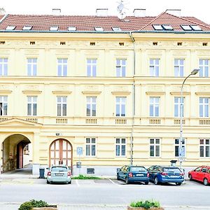 Ubytovani U Domecku Apartman Znojmo Exterior photo