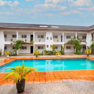 Luxurious Estate Apartman Sekondi-Takoradi Exterior photo