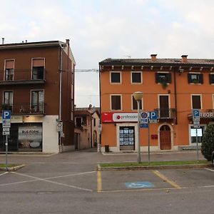 Casa Smeraldo Apartman San Giovanni Lupatoto Exterior photo