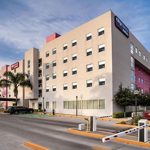 City Express Suites By Marriott Querétaro Exterior photo