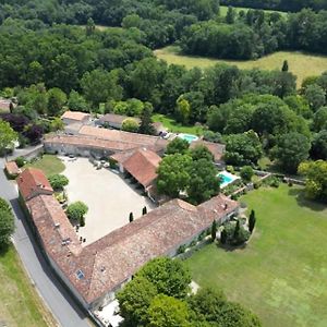 Logis Du Paradis Panzió Criteuil-la-Magdeleine Exterior photo