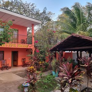 Ometepe House Panzió Moyogalpa Exterior photo