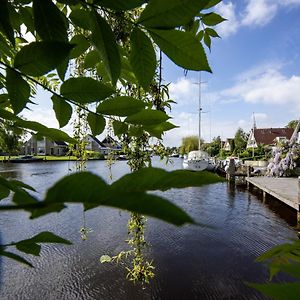 Spacious Holiday Home With Private Jetty Terherne Exterior photo