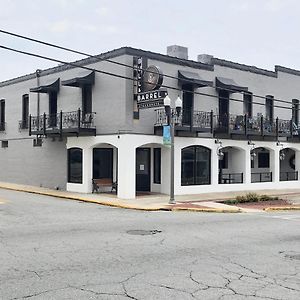 Eagle Exec Loft In Downtown Statesboro Apartman Exterior photo