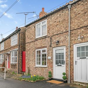 2 Bed In York 64455 Villa Sheriff Hutton Exterior photo