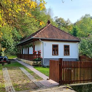 Hutai Meseház Villa Háromhuta Exterior photo