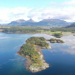 Unique Totally Private Island In A Norwegian Fjord With Space For 40 People, A Dinner Room And A Chapel Simle Exterior photo