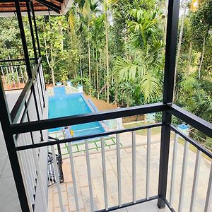 Wayanad Blissful Breeze Apartman Padinjarathara Exterior photo