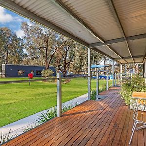 Big4 Bendigo Marong Holiday Park Hotel Exterior photo