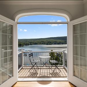 Luxury Lake Oasis ~ Hot Tub ~ Stunning Views ~ Bar Greenwood Lake Exterior photo