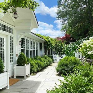 White Cottage Chester Exterior photo