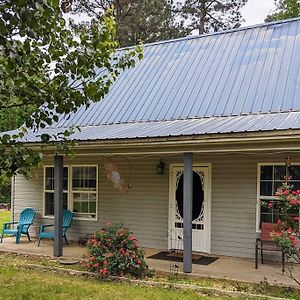 Little Blue House On Coyle Street Villa Springhill Exterior photo