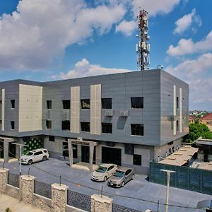 Ozinny Signatures Hotel Abuja Exterior photo