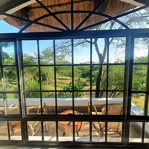 Triple Bedroom In Countryside Villa Usa River Exterior photo