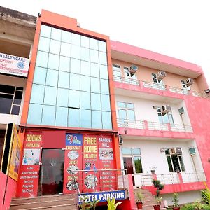 Oyo Flagship 18943 Hotel Punjab Residency Banur Exterior photo