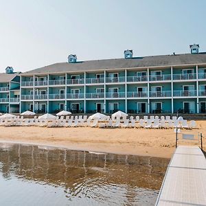 Sugar Beach Resort Hotel Traverse City Exterior photo