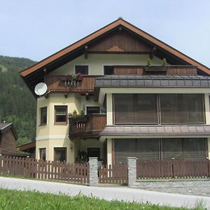 Flat In Krimml With A Balcony Apartman Exterior photo