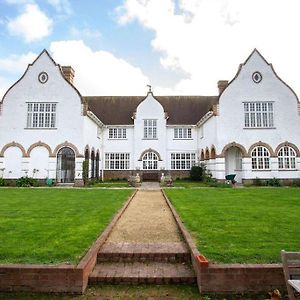 The White House Villa Bembridge Exterior photo