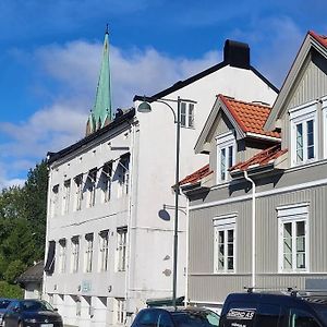 Midt I Drammen - Supersentralt Og Gratis Parkering Apartman Exterior photo