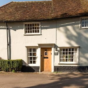 Miller Cottage A Luxury 1550'S Cottage In The Historic Centre Of Saffron Walden Exterior photo