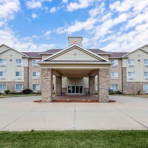 Comfort Suites Cedar Falls Exterior photo