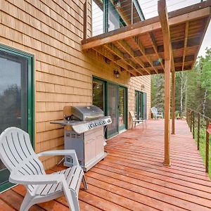 Spacious Soldotna Home With Mackey Lake Views! Exterior photo