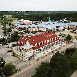 Harmonia Hotel Sárvár Exterior photo