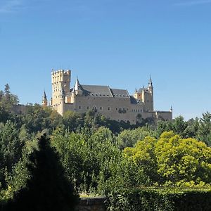 Hostal Juan Bravo Segovia Exterior photo