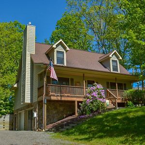 Sparkys Lodge McHenry Exterior photo