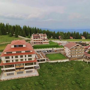Magnolija Resort Ponikva Kocsani Exterior photo