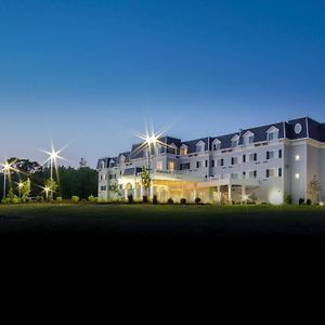 Courtyard By Marriott Lenox Berkshires Hotel Exterior photo