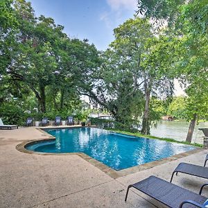 Guadalupe River Paradise With Hot Tub, Dock And Kayaks Seguin Exterior photo