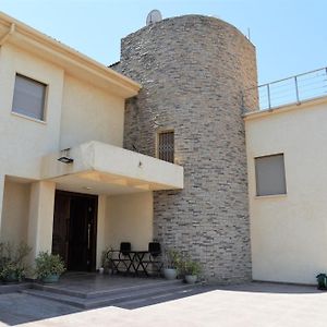 וילה על ההר Villa Poriyya Exterior photo