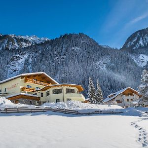 Pension Rosenhuegel Hotel Neustift im Stubaital Exterior photo