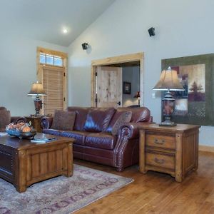 Sage Escape Cabin With Hot Tub At Brasada Ranch Apartman Alfalfa Exterior photo