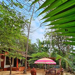 Bodhi Beach House Kannúr Exterior photo