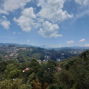 Baguio Transient With Mountain View Apartman Baguio City Exterior photo