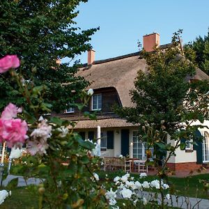 Rugen-Ferienhof Vendégház Ummanz Exterior photo