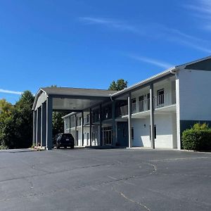 Econo Lodge Forest City Exterior photo