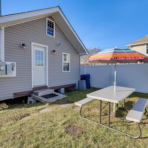 Charming Old Lyme Cottage, Steps To Private Beach! Exterior photo