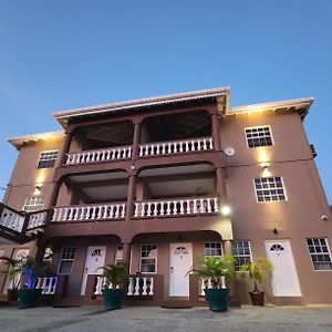 Silver View Apartments St. George's Exterior photo