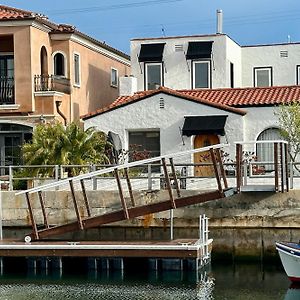 Villa On The Canal Long Beach Exterior photo