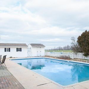 Meadowview Cottage Bird-in-Hand Exterior photo