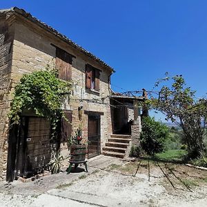 Casale Ariella Patricio Villa Mombaroccio Exterior photo