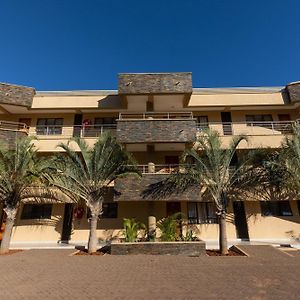 Kgaba Villas Ramotswa Exterior photo