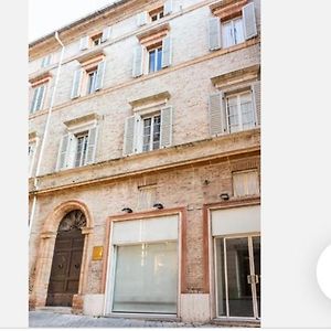 Cozy Room In Palazzo Magnalbo Macerata megye Exterior photo