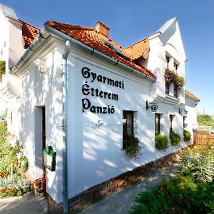 Gyarmati Panzió&Étterem Hotel Veszprém Exterior photo