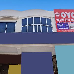 Oyo Flagship Dream Stay Hotel Baghpat Exterior photo